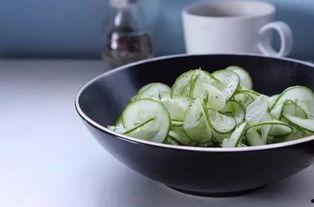 知足吃瓜,吃瓜也香——探寻现代生活的幸福之道