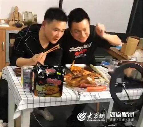 曹县网红直播吃瓜,一场接地气的网络盛宴