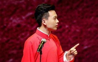 郭麒麟路边吃瓜事件,娱乐圈新动态曝光