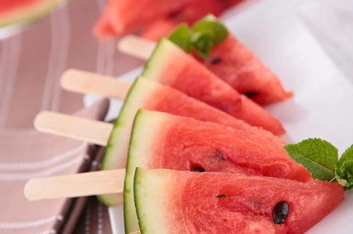 冷心吃瓜,揭秘娱乐圈背后的真相与八卦