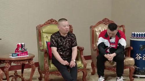 兄弟吃瓜看戏,吃瓜看戏，共度欢乐时光