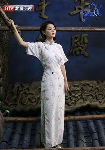 穿到民国吃瓜看戏191,191年的吃瓜看戏之旅