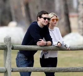 吃瓜腹肌男友,甜蜜与幽默并存