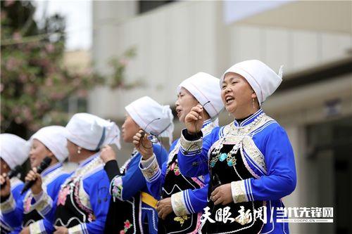 贵州山歌吃瓜群众,贵州山歌里的“吃瓜群众”风情