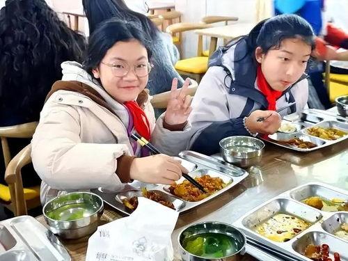 潍坊老师吃瓜视频曝光,揭秘校园生活幕后真相