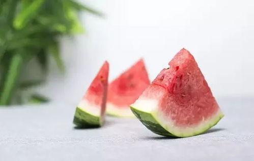 吃瓜小腹胀,揭秘腹胀背后的秘密与应对策略