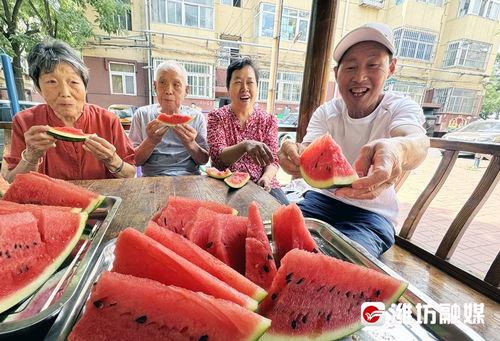 潍坊站吃瓜事件,一场网络热议的幕后真相揭秘