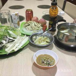 带你吃瓜吃小火锅图片,带你领略小火锅的独特魅力