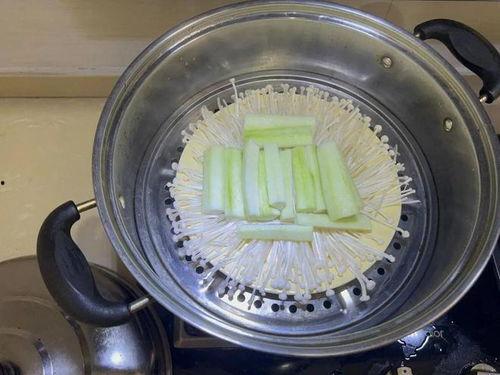 小电锅带你吃瓜,解锁美食与娱乐的双重盛宴