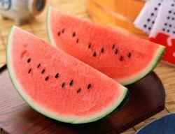 鲜丰水果吃瓜,夏日吃瓜新风尚