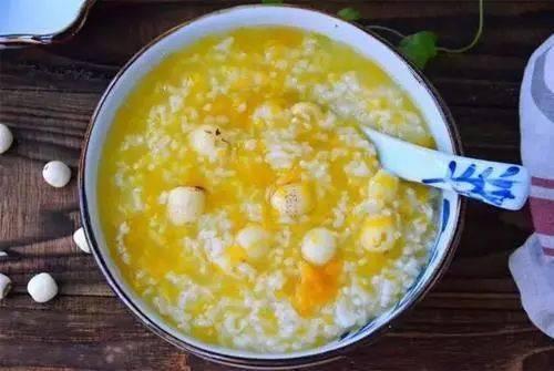 莲子总是吃瓜,探寻夏日消暑美食的奇妙组合