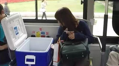 整蛊姐妹吃瓜,一场吃瓜整蛊的甜蜜误会