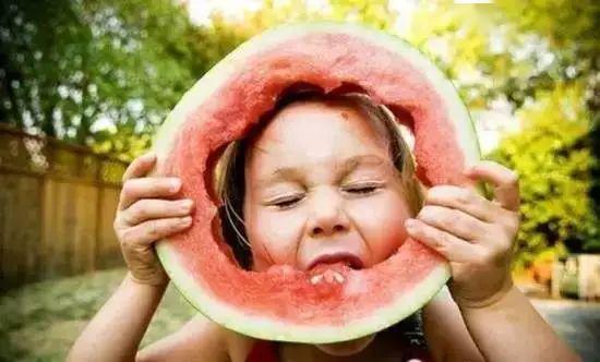 吃西瓜吃瓜文案搞笑句子